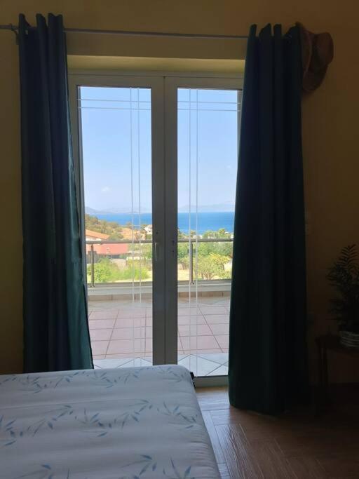 Ολόκληρος Όροφος Αγροτική Οικία Apartment Neos Pirgos Exterior photo