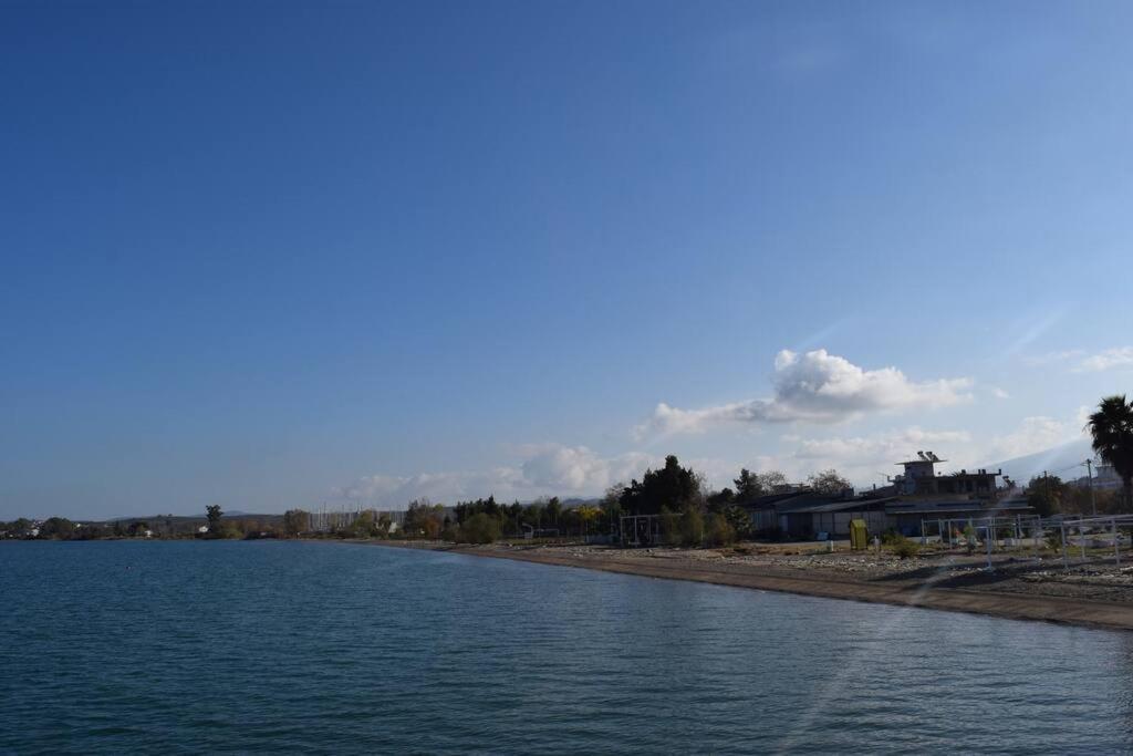 Ολόκληρος Όροφος Αγροτική Οικία Apartment Neos Pirgos Exterior photo
